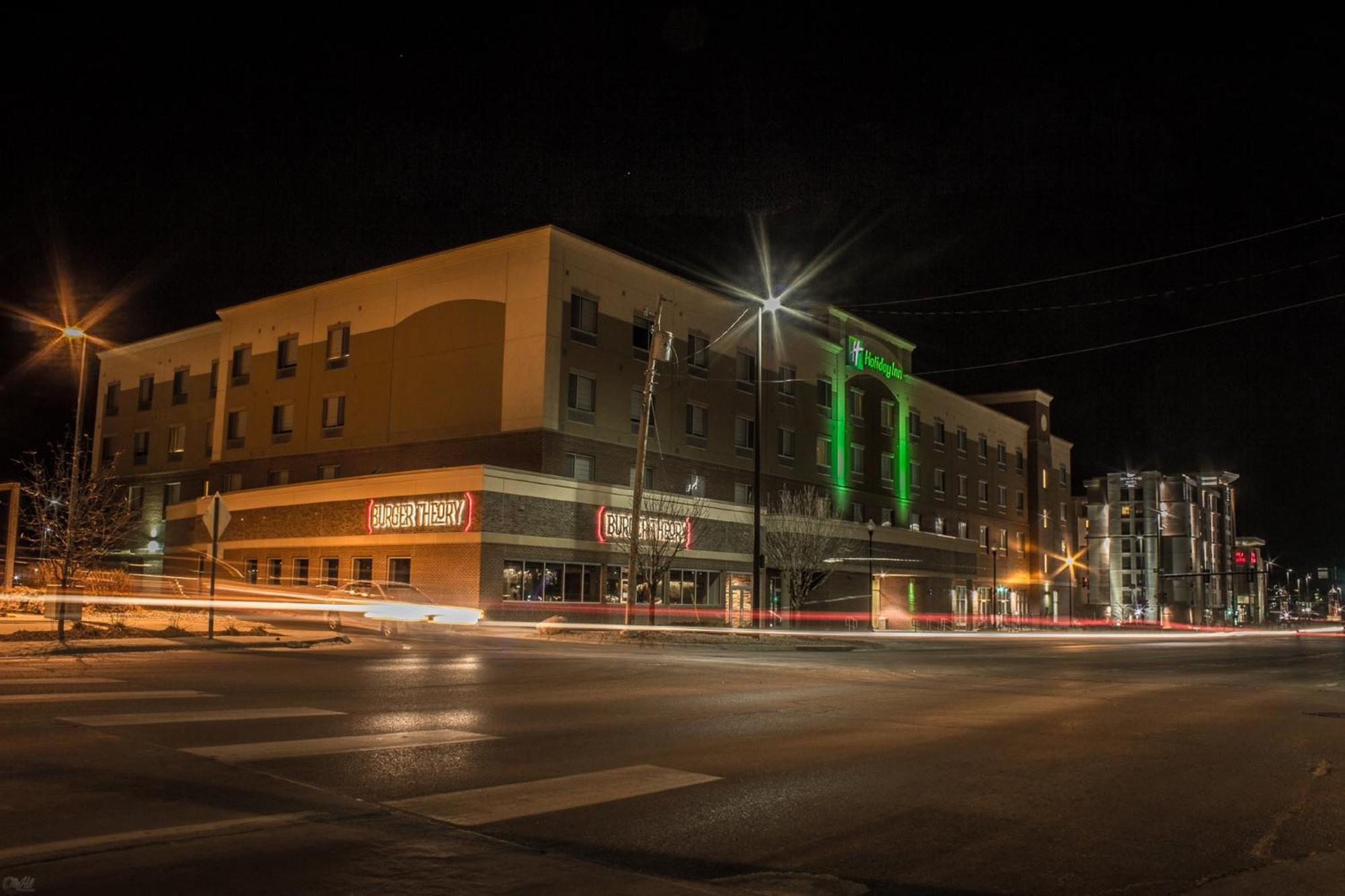 Holiday Inn Omaha Downtown - Waterpark By Ihg المظهر الخارجي الصورة